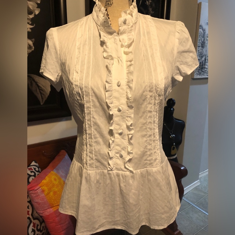 EUC Women’s RW&CO. White Short Sleeve Blouse - Picture 1 of 8